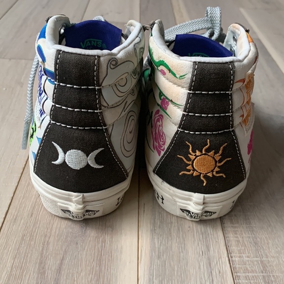 VANS - Picture 8 of 9